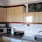 Apartamento 405 Em Urbanizacao Com Piscinas شقة