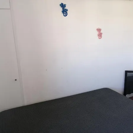 Apartamento 405 Em Urbanizacao Com Piscinas *