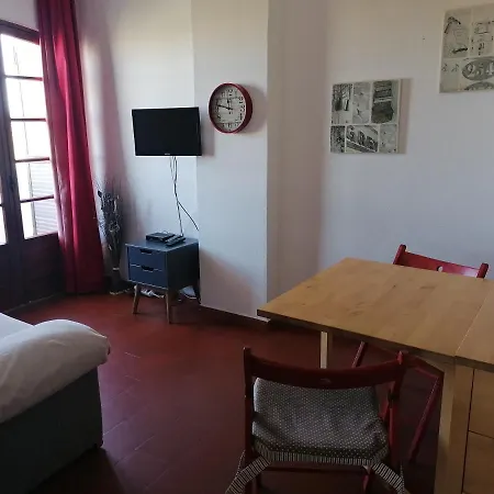 Apartamento 405 Em Urbanizacao Com Piscinas *