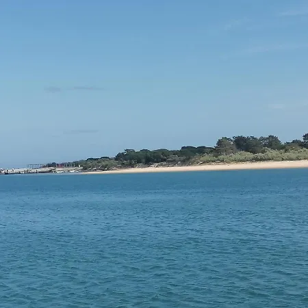 Διαμέρισμα Apartamento 405 Em Urbanizacao Com Piscinas *
